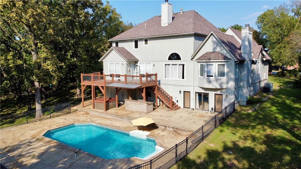1515 Sugarland Pw, Pleasant Hill, MO 64080