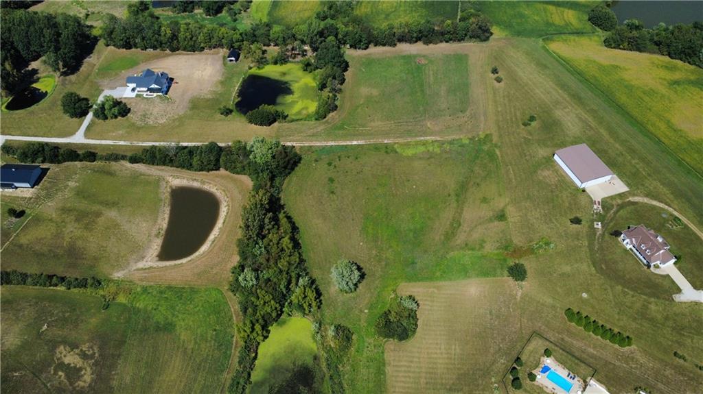 SE Mooney Dr, Holt, MO 64048
