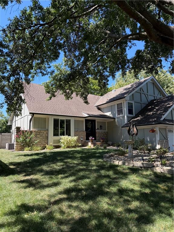 10804 Horton St, Overland Park, KS 66211