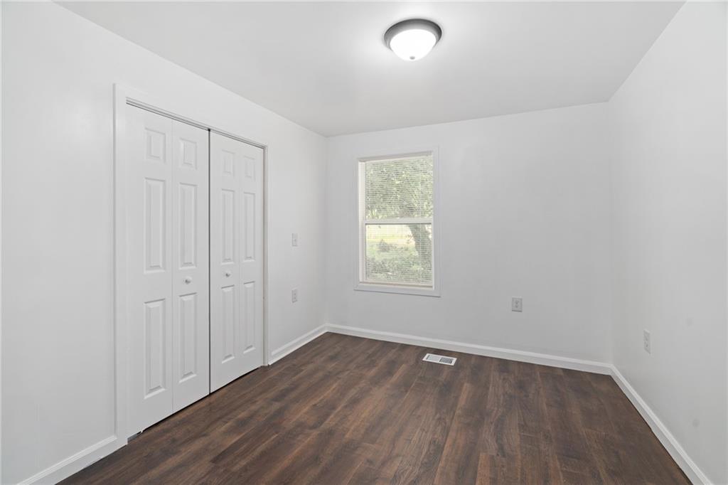 2909 Topping Ave, Kansas City, MO 64129