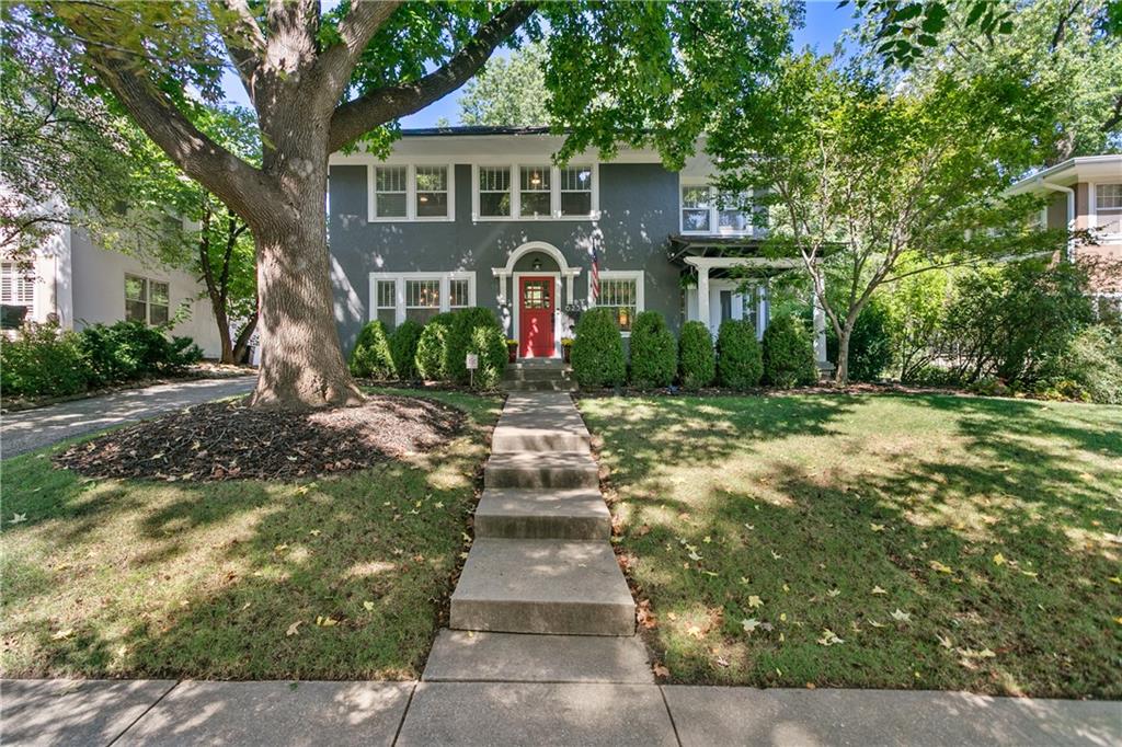 6234 Valley Rd, Kansas City, MO 64113