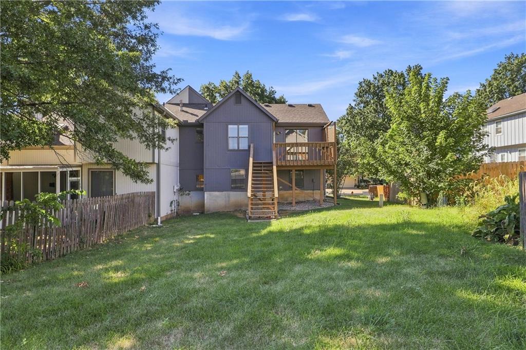 10924 W 115th St, Overland Park, KS 66210