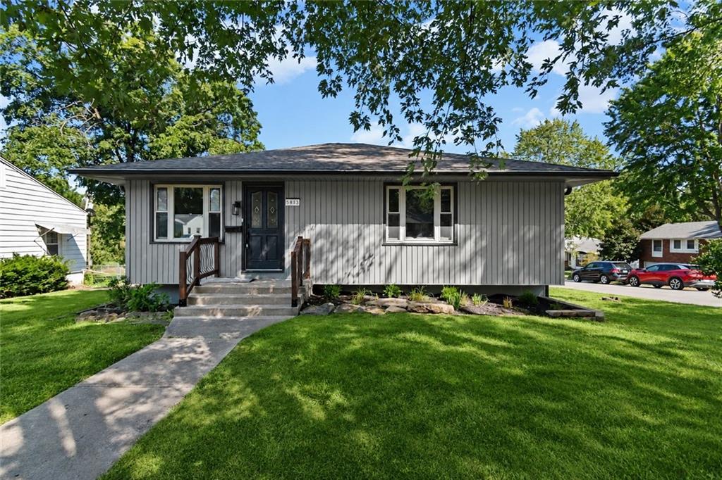 5813 Sterling Ave, Raytown, MO 64133