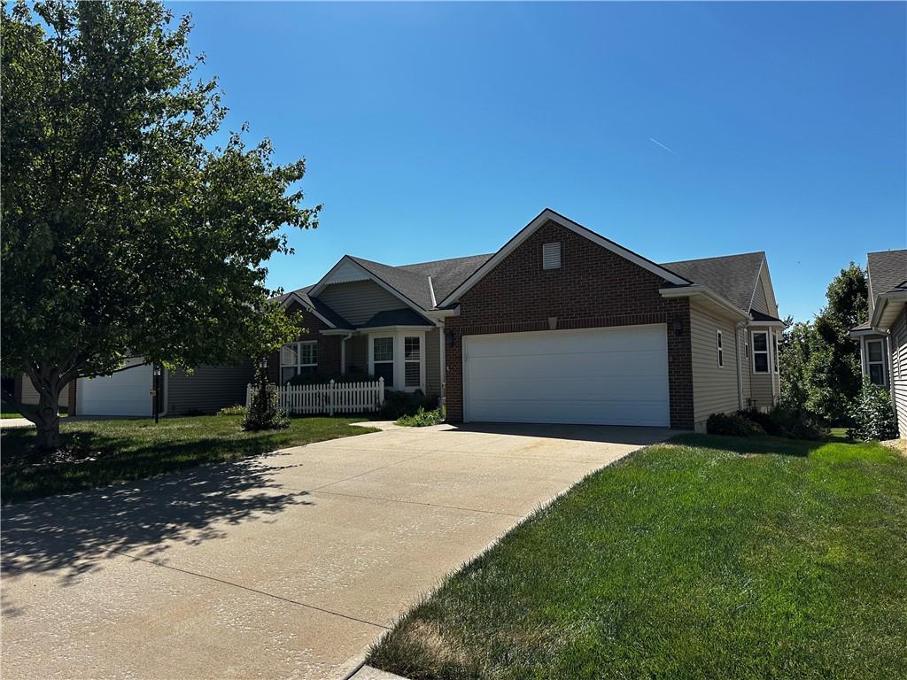 4902 Kelsey Ct, St Joseph, MO 64506