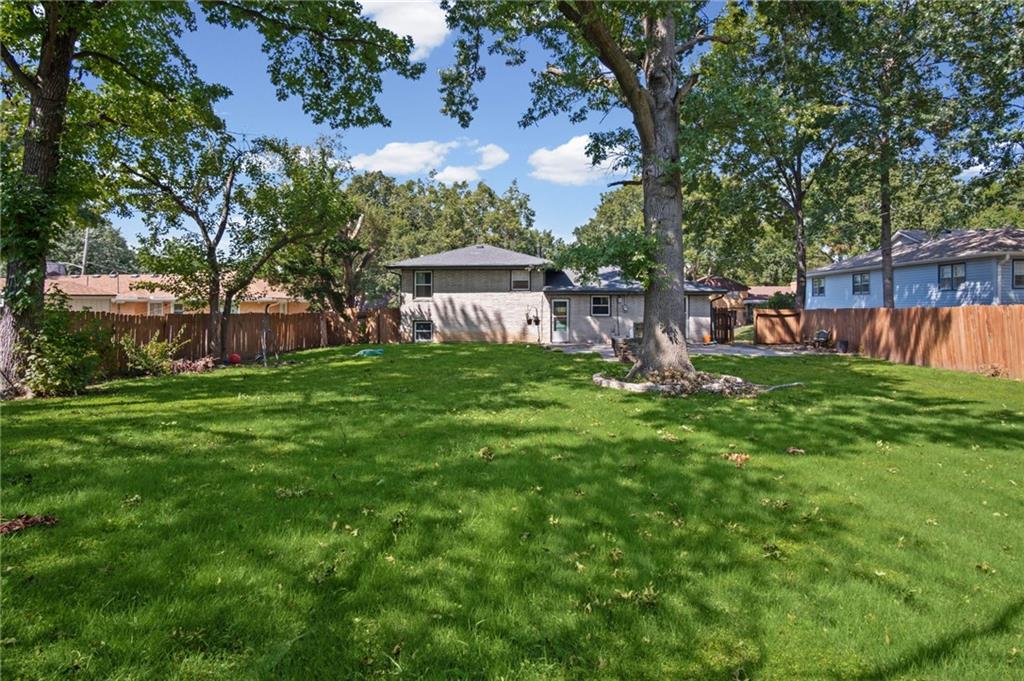 7139 Lafayette Ave, Kansas City, KS 66109