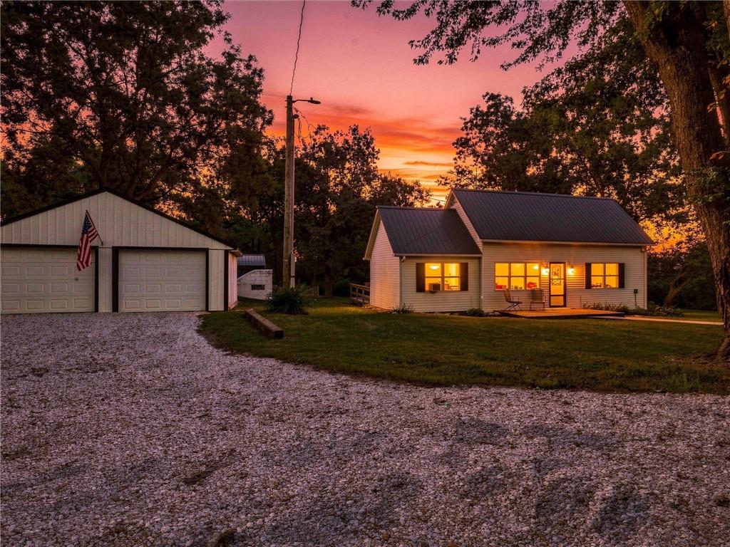 12927 N Garner Rd, Richmond, MO 64085