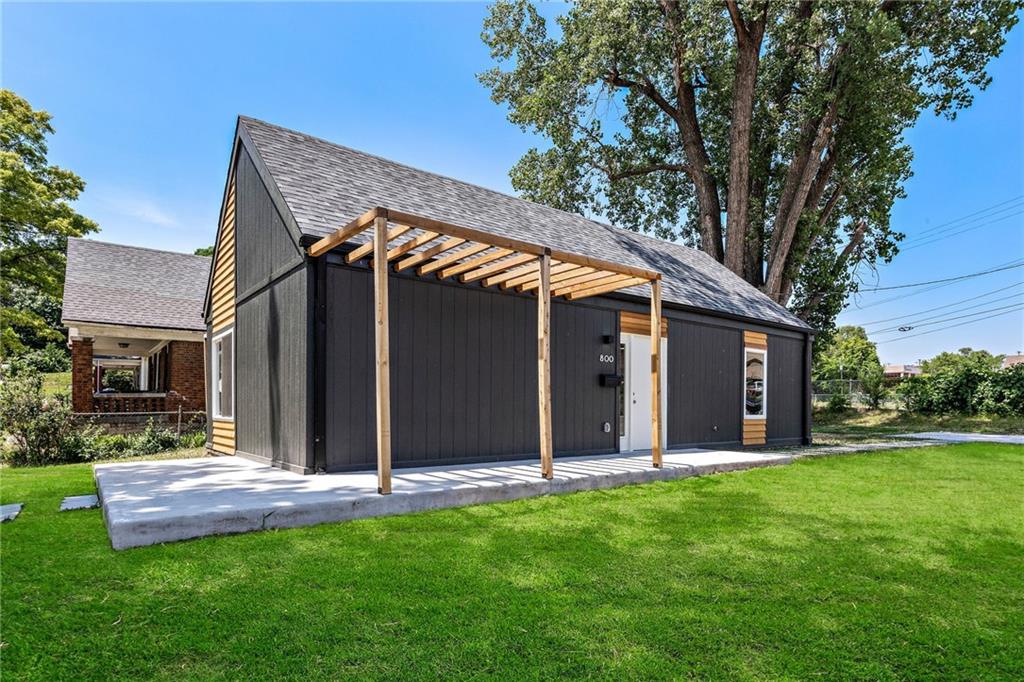 800 Tauromee Ave, Kansas City, KS 66101