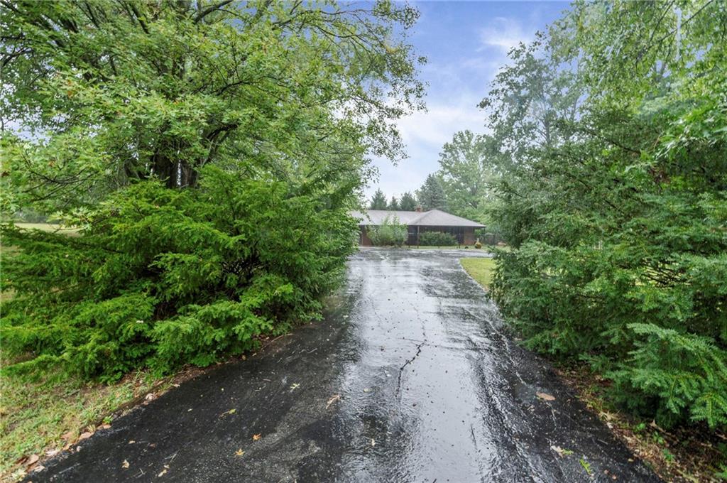 13619 Clementine Rd, Smithville, MO 64089