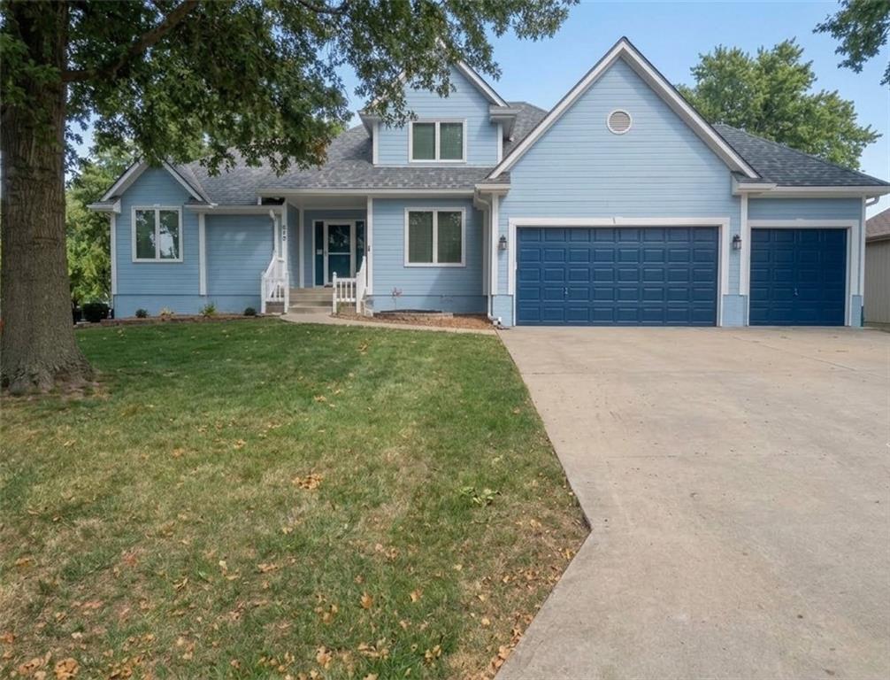 910 Sweet Cherry Pl, Belton, MO 64012