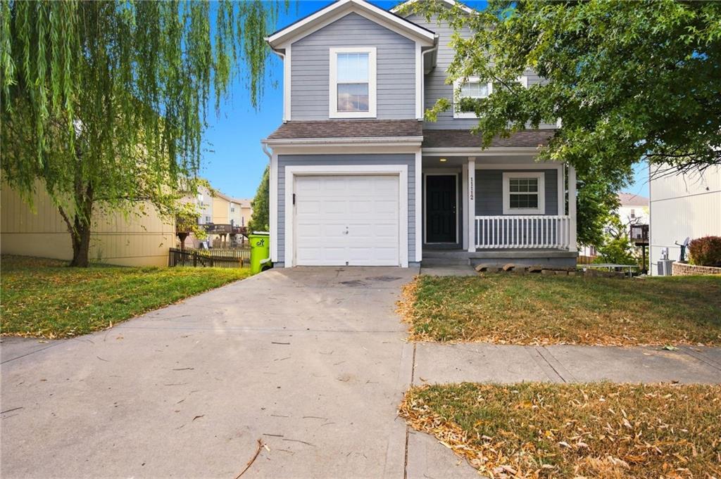 11112 Highview Rd, Peculiar, MO 64078