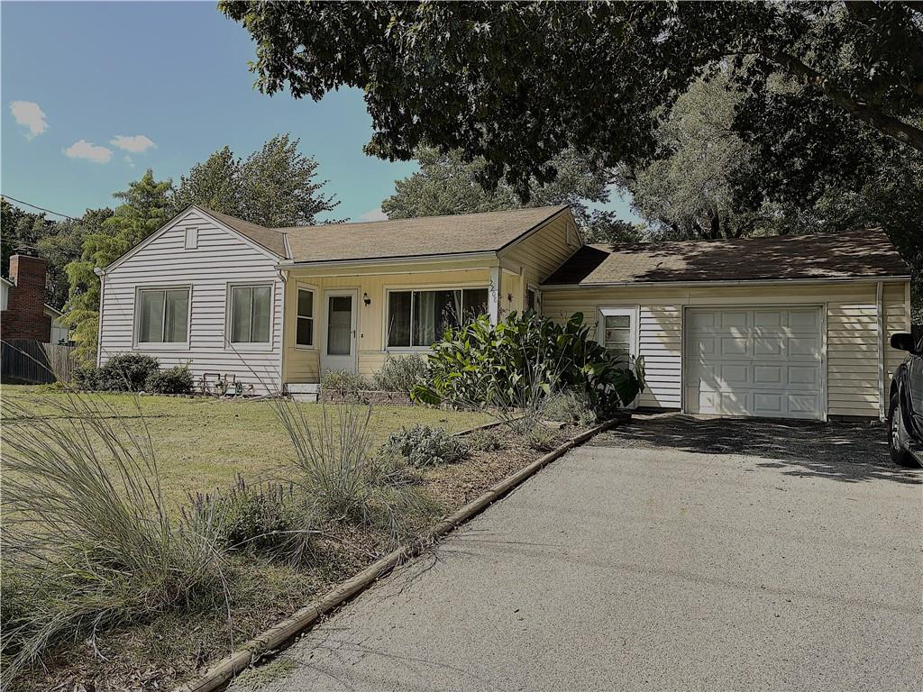 12208 W 55 St, Shawnee, KS 66216