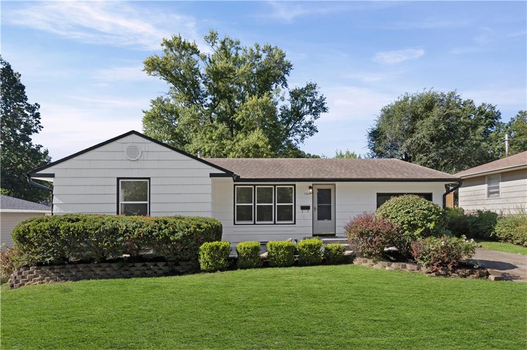 12105 E 47th Ter S, Independence, MO 64055