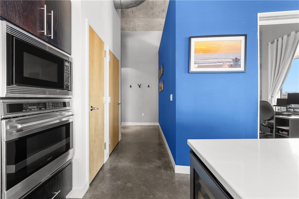 4141 Pennsylvania Ave #507, Kansas City, MO 64111