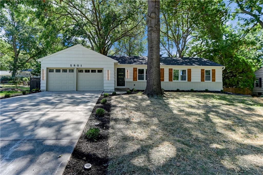 5801 W 99th St, Overland Park, KS 66207