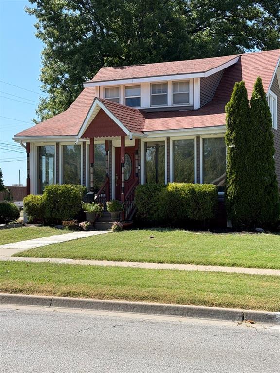 12910 Grandview Rd, Grandview, MO 64030