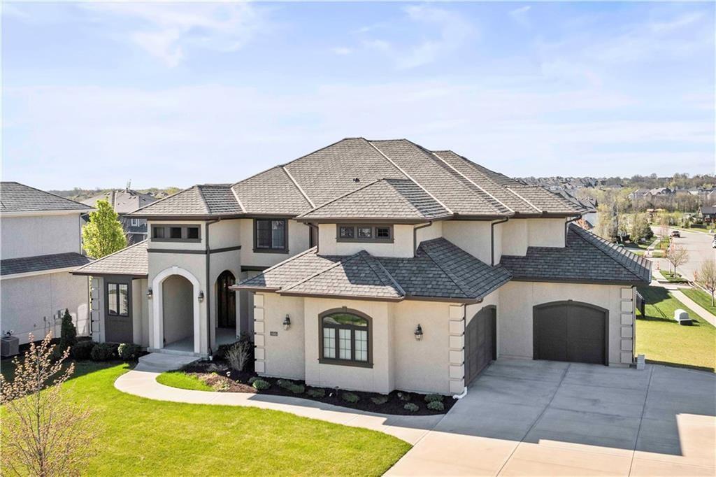 11315 W 166th Ter, Overland Park, KS 66221