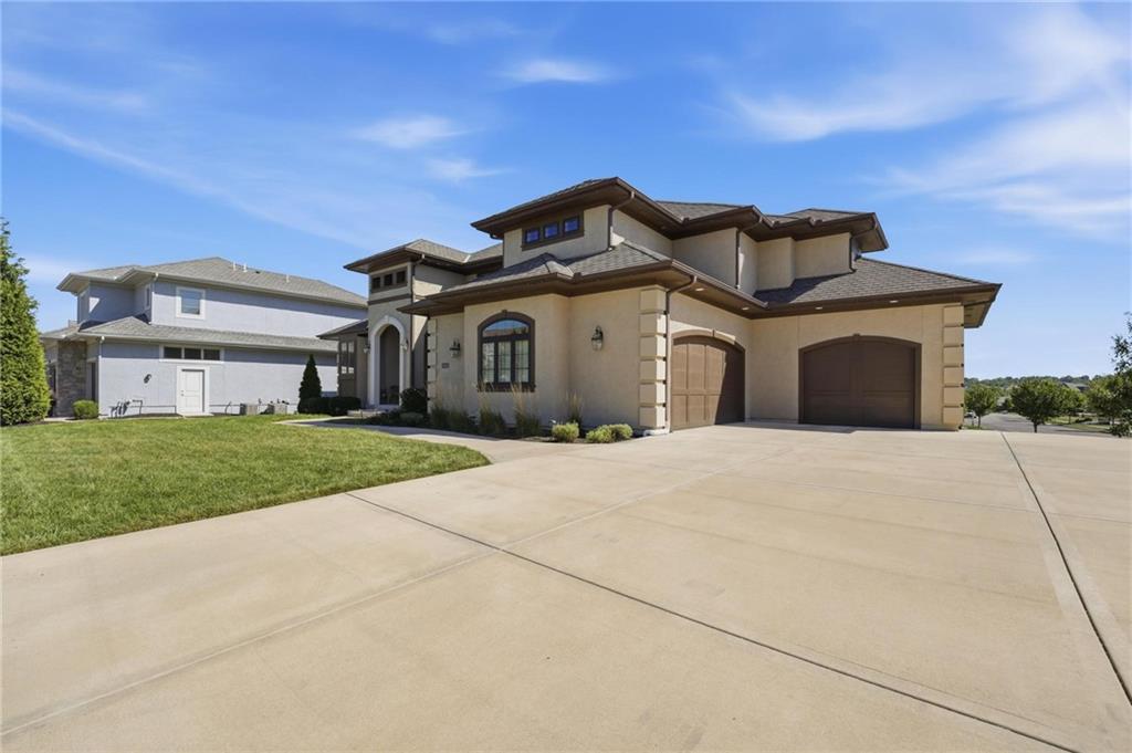11315 W 166th Ter, Overland Park, KS 66221