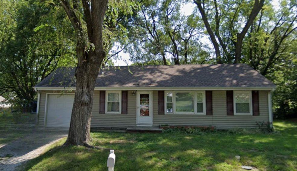 201 N Institute St, Richmond, MO 64085