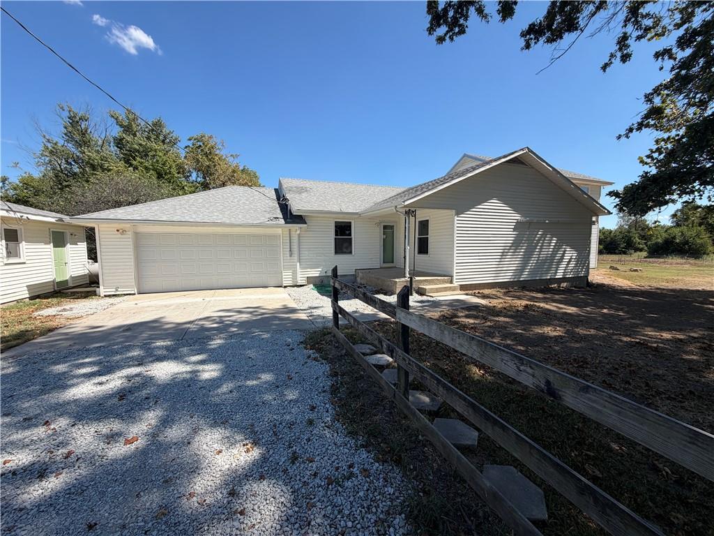346 NW 131st Rd, Clinton, MO 64735