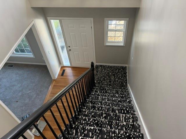 421 Stacey Dr, Lee's Summit, MO 64082