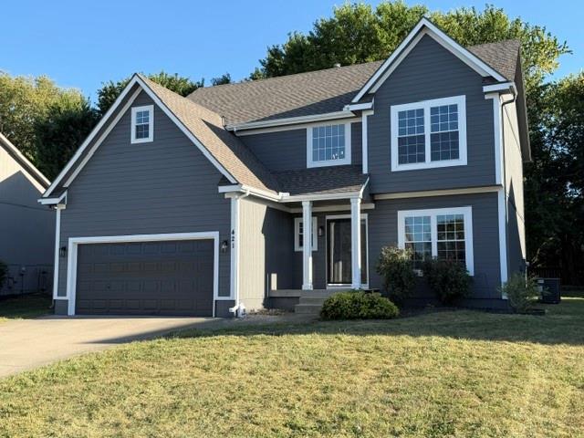 421 Stacey Dr, Lee's Summit, MO 64082