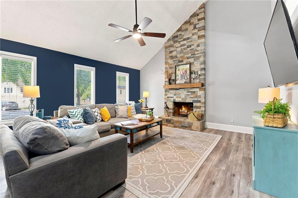 14709 S Homestead Dr, Olathe, KS 66062