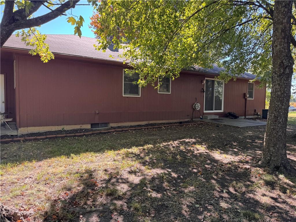 402 S Delaware St, Archie, MO 64725