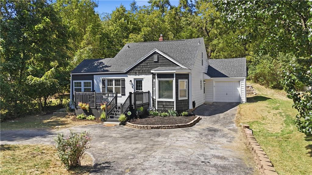 5342 Foster St, Overland Park, KS 66202