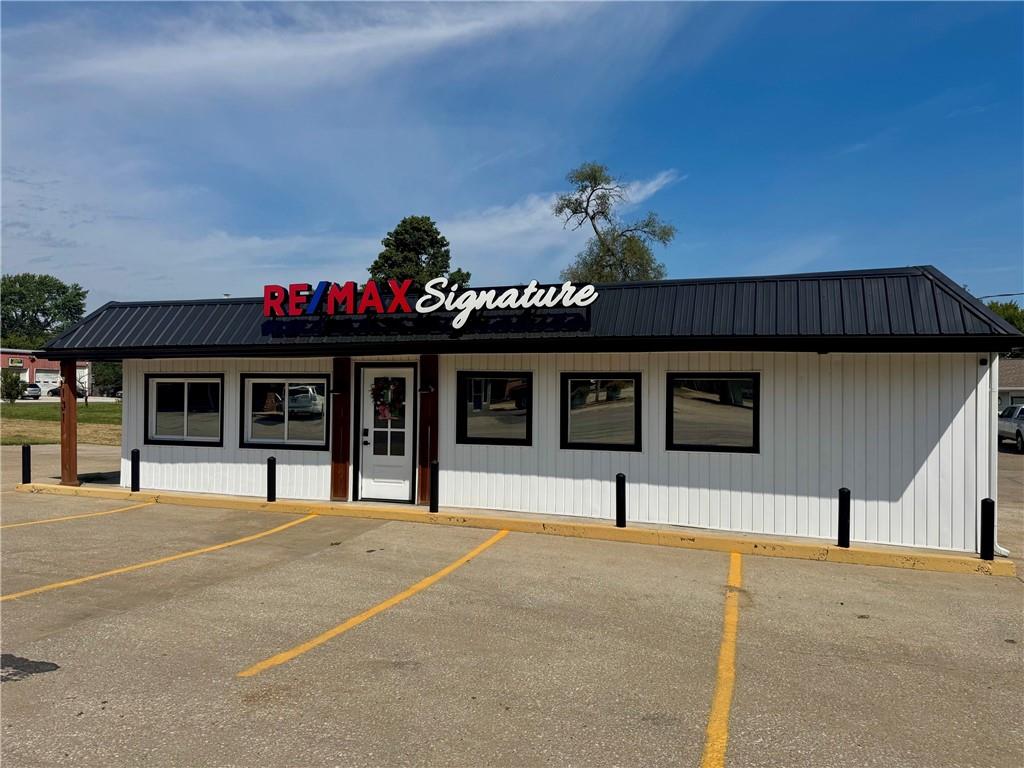 131 W North St, Peculiar, MO 64078