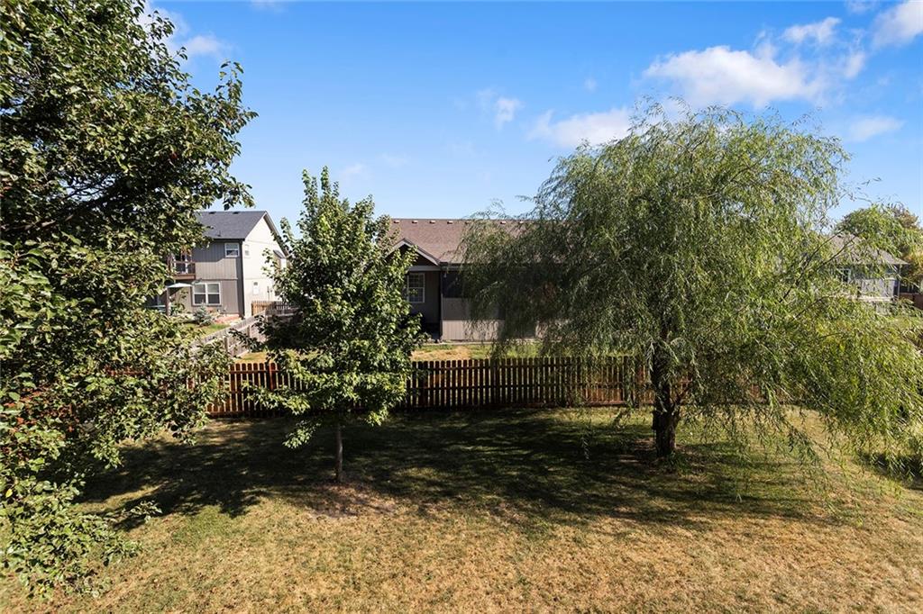 628 E Dogwood St, Gardner, KS 66030