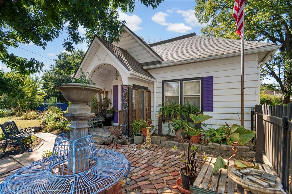 318 W Clinton St, Clinton, MO 64735