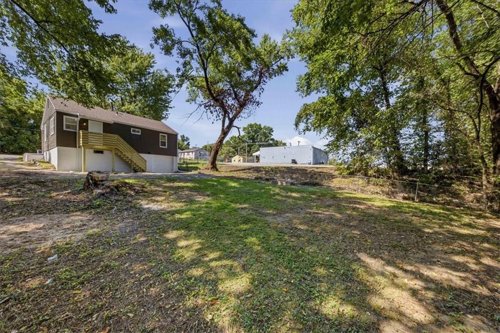 3513 Elmwood Ave, Kansas City, MO 64128