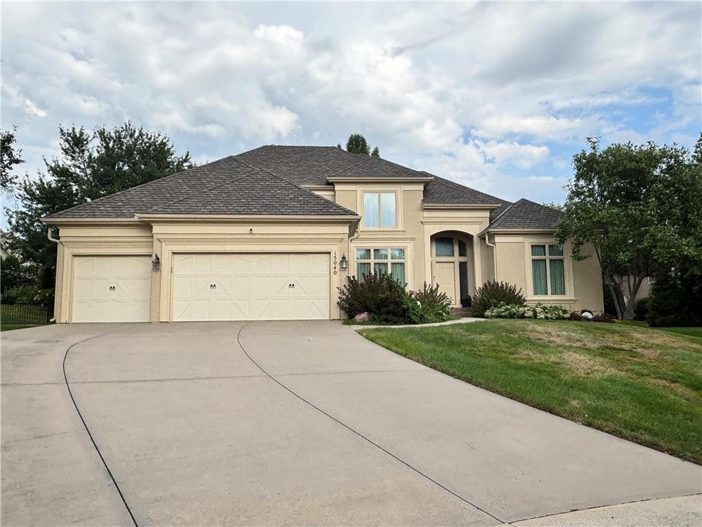 15040 Sherwood St, Leawood, KS 66224