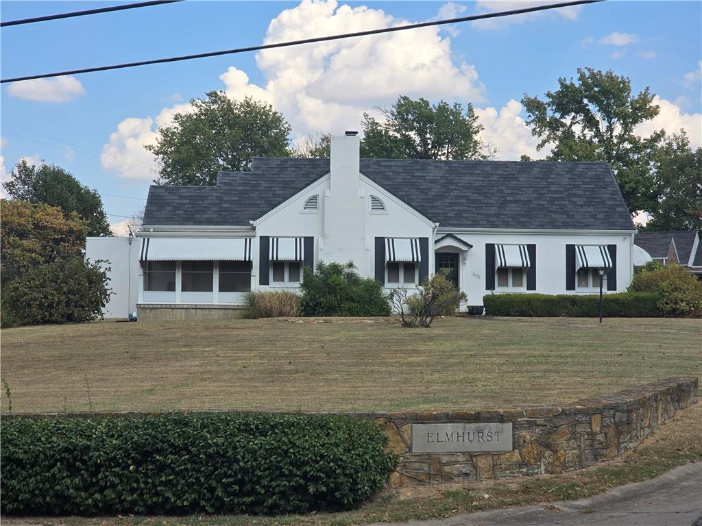 505 Sunset Dr, Fort Scott, KS 66701