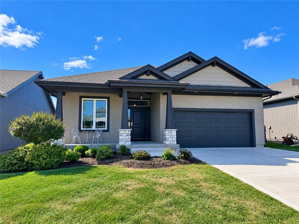 15273 W 173rd St, Olathe, KS 66062
