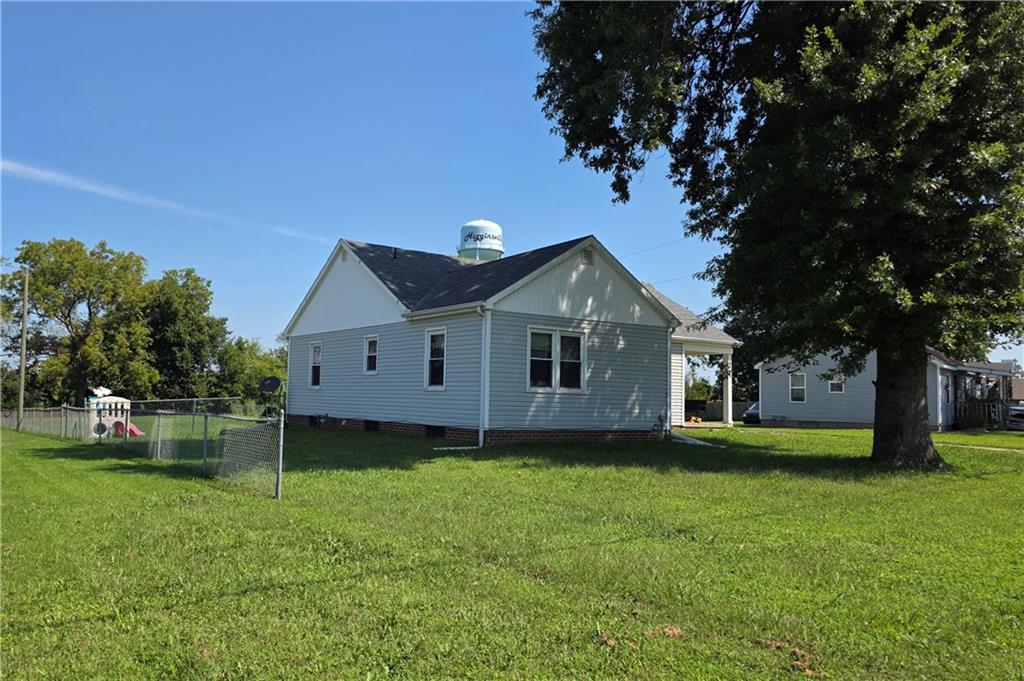 620 W 25th Ter, Higginsville, MO 64037