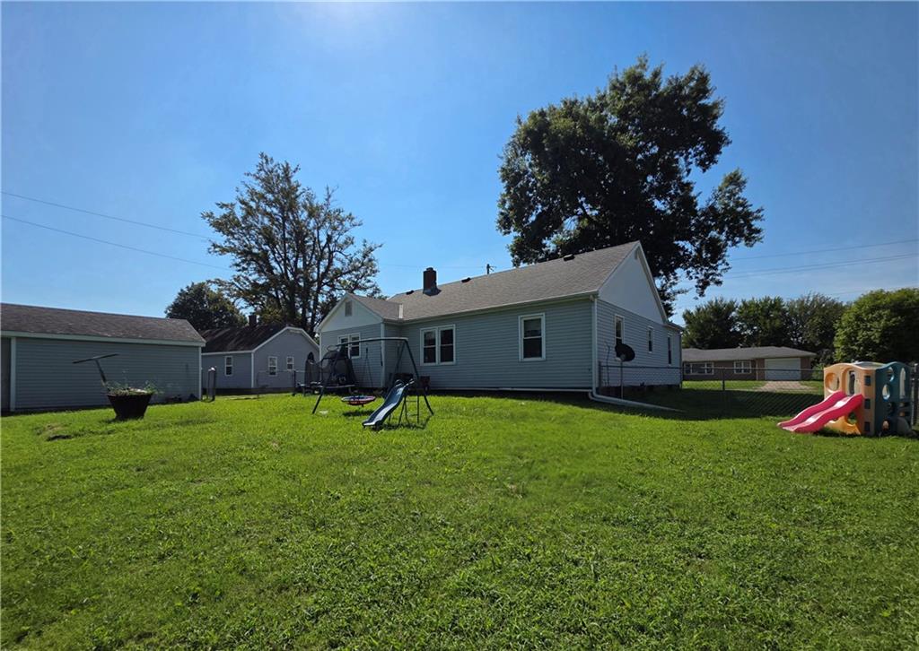 620 W 25th Ter, Higginsville, MO 64037