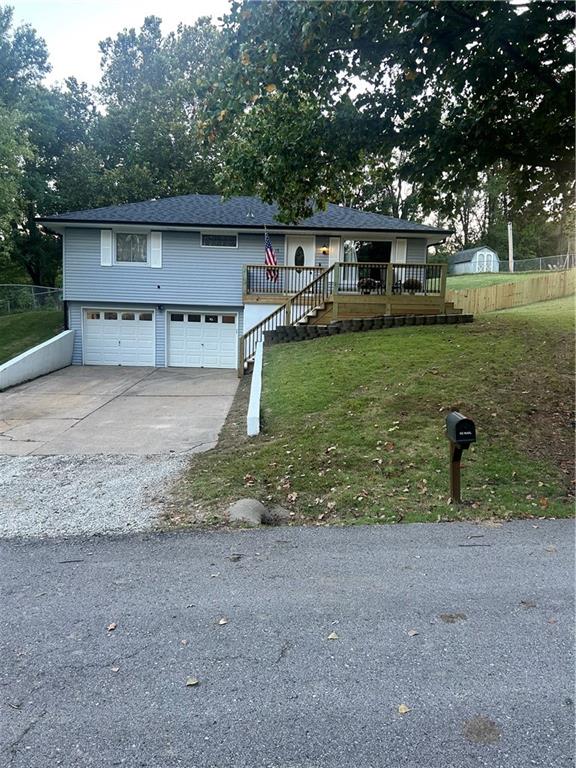 15 Village Circle Dr, Platte City, MO 64079