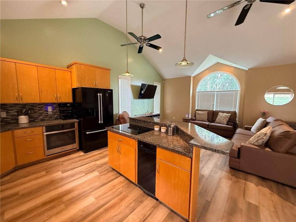 5215 Douglas Ave, Kansas City, KS 66106