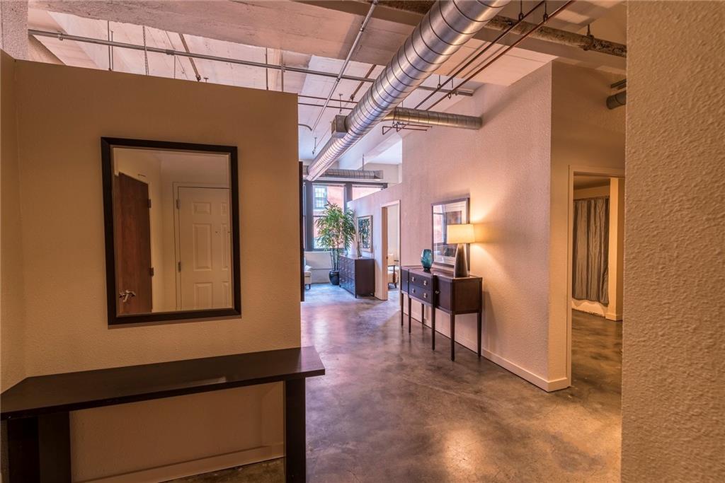 1535 Walnut St #405, Kansas City, MO 64108