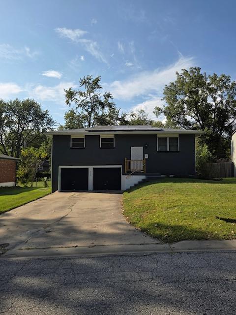 912 Colbern Dr, Belton, MO 64012