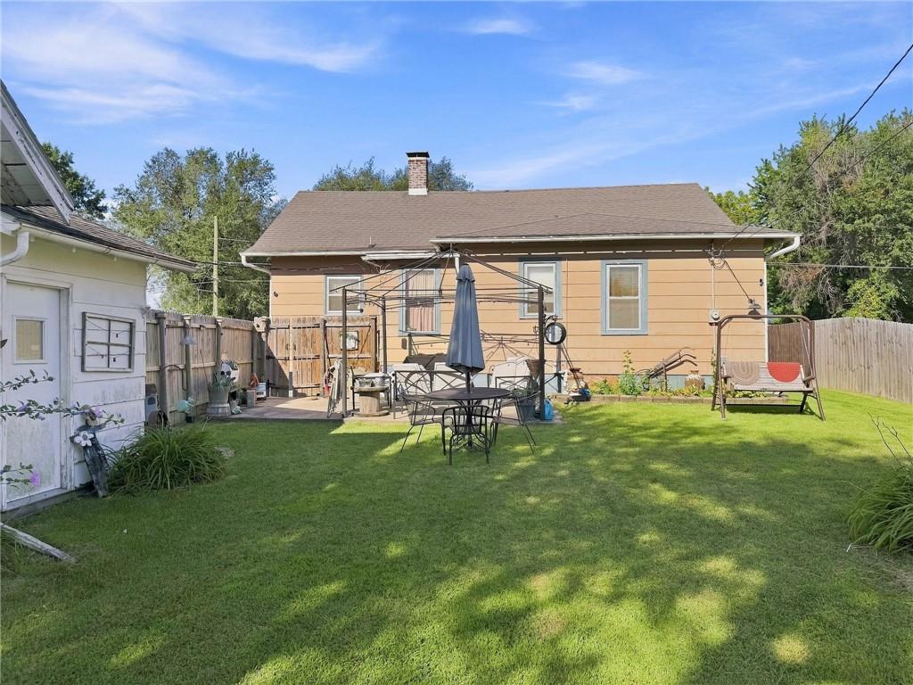 915 Woodward St, Chillicothe, MO 64601