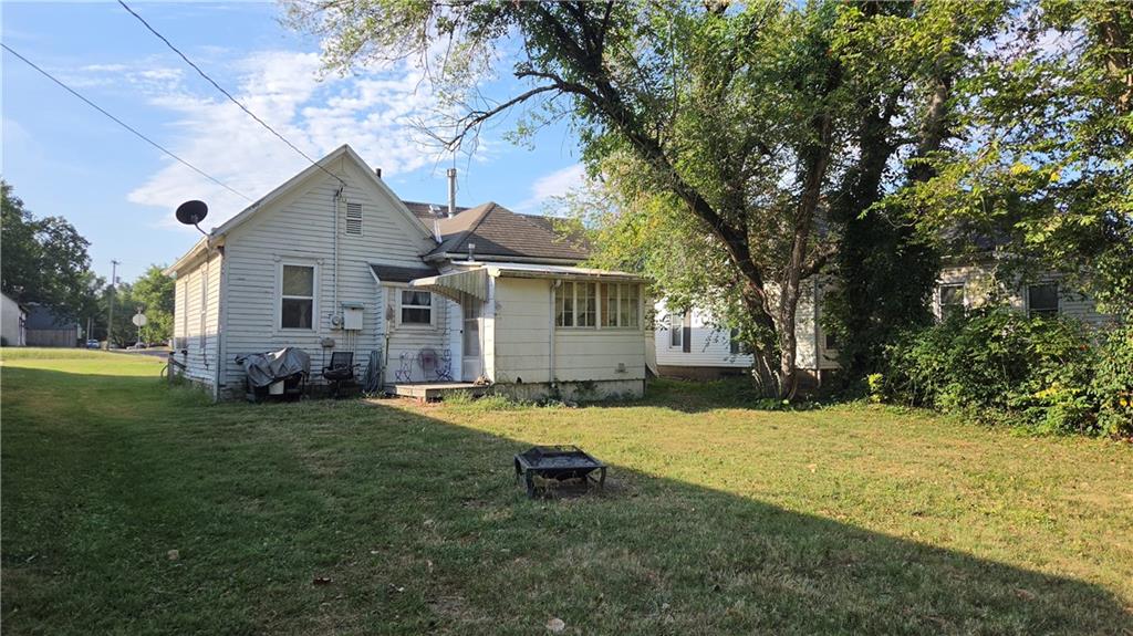 124 Main St, Osawatomie, KS 66064