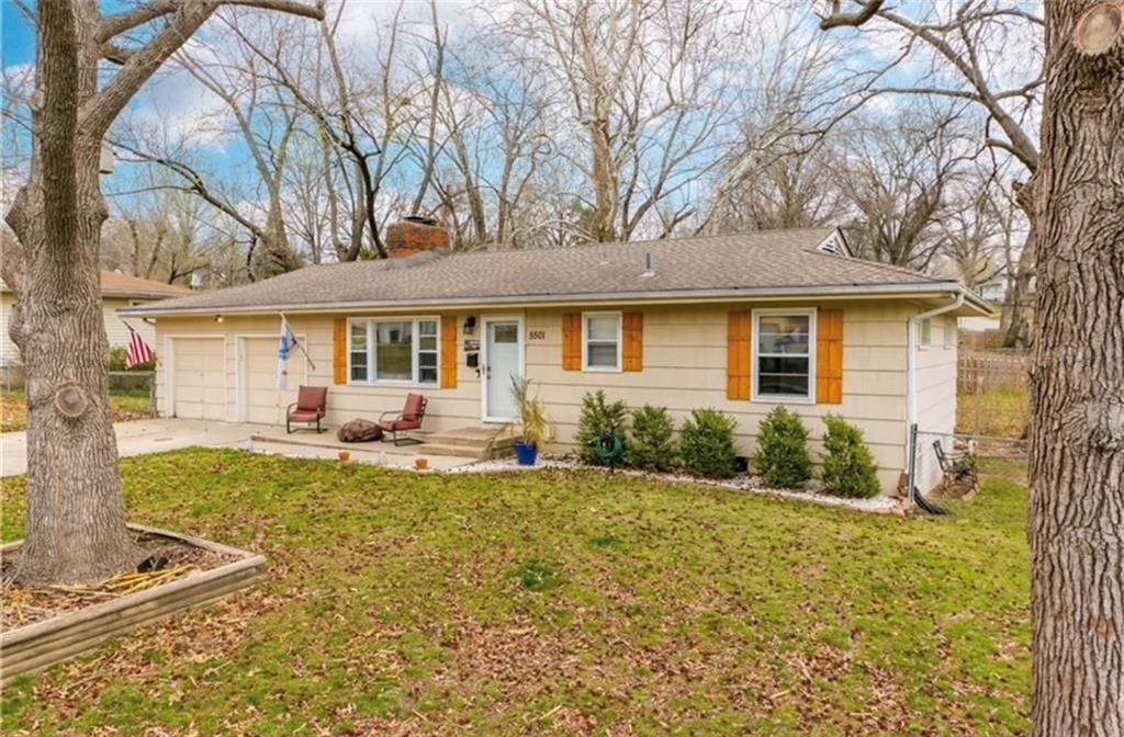 5501 N Highland Ave, Kansas City, MO 64118