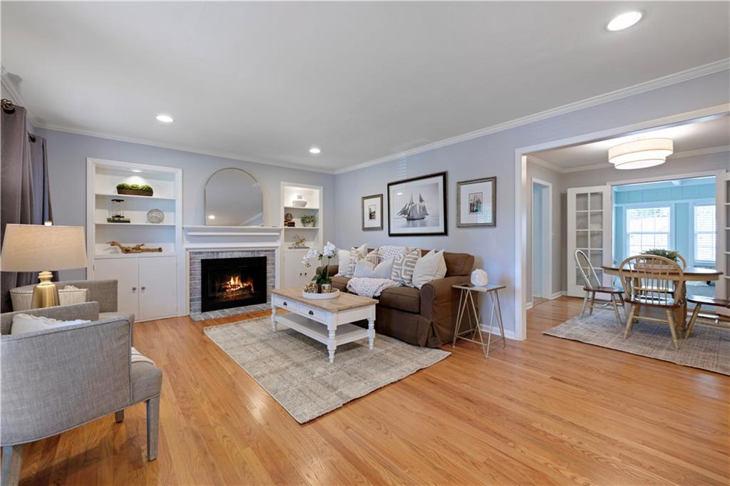 7601 Chadwick St, Prairie Village, KS 66208