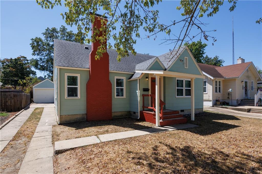 1213 W 3rd St, Coffeyville, KS 67337