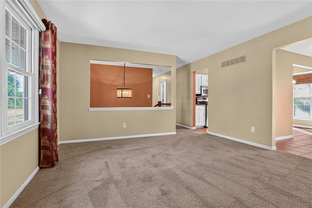 901 NE 80th Ter, Kansas City, MO 64118