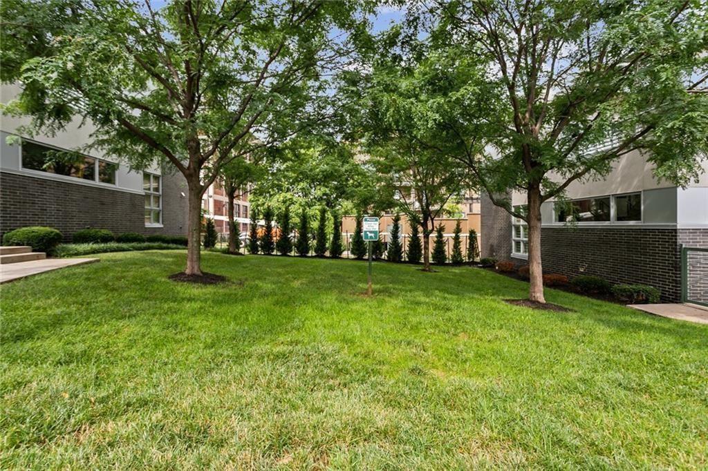 514 Oak St, Kansas City, MO 64106