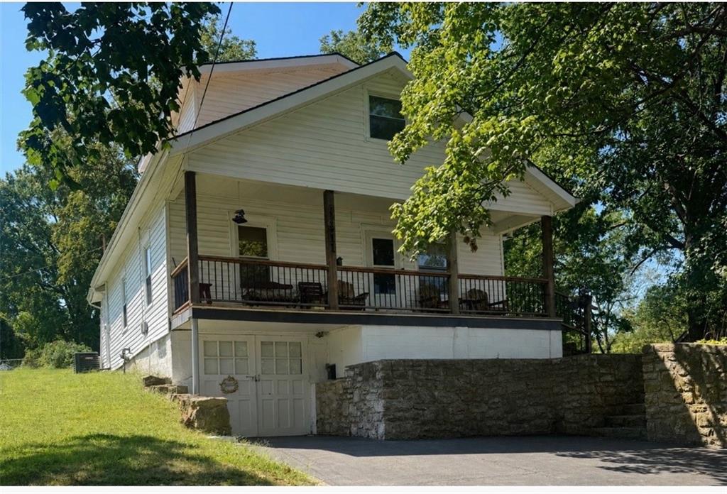 11411 E Norledge St, Sugar Creek, MO 64054