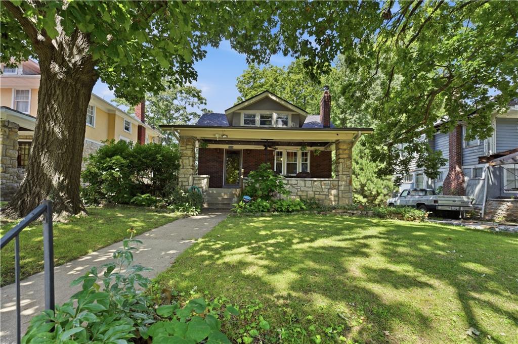 5836 Harrison St, Kansas City, MO 64110